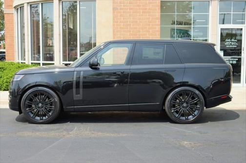 2025 Land Rover Range Rover P530 SE