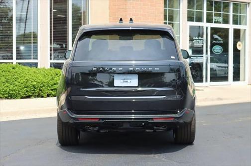 2025 Land Rover Range Rover P530 SE