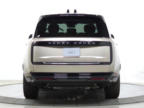 Batumi Gold Premium Metallic 2026 Land Rover Range Rover P400 SE 7 Seat