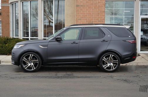 2026 Land Rover Discovery Tempest Edition