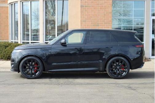 2025 Land Rover Range Rover Sport SE