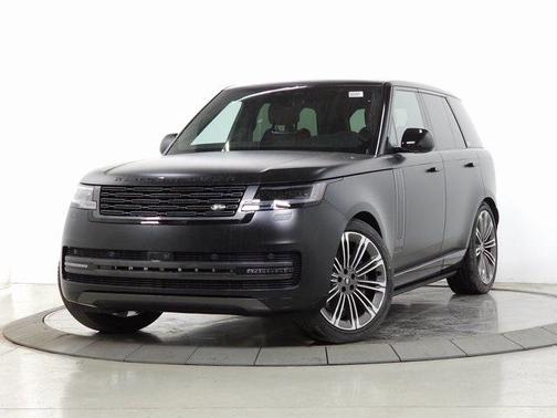 2025 Land Rover Range Rover P530 SE