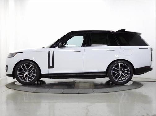 2025 Land Rover Range Rover P550e SE