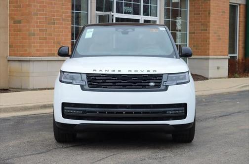 2025 Land Rover Range Rover P550e SE