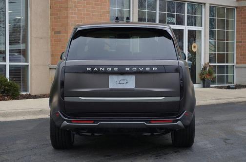 2026 Land Rover Range Rover P400 SE 7 Seat