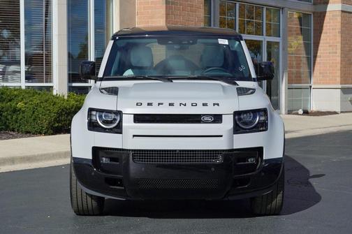 2026 Land Rover Defender X-Dynamic SE