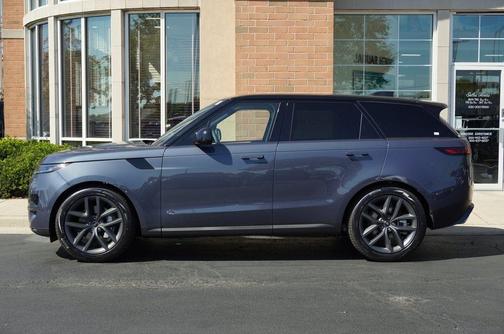 2025 Land Rover Range Rover Sport SE
