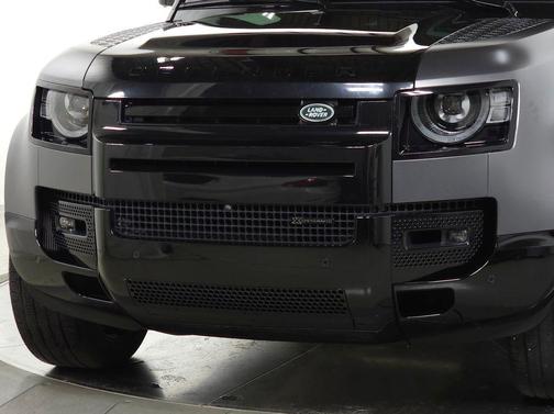 Carpathian Grey Premium Metallic 2023 Land Rover Defender 110 X-Dynamic SE