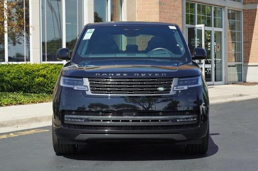2025 Land Rover Range Rover P400 SE