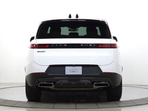 Fuji White 2024 Land Rover Range Rover Sport SE