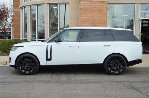 2025 Land Rover Range Rover P530 SE 7 Seat