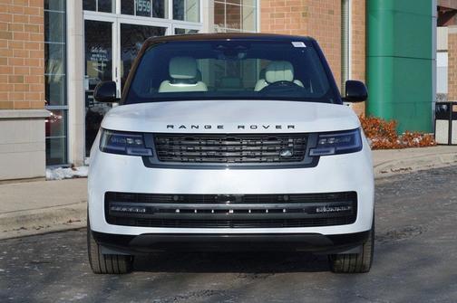 2025 Land Rover Range Rover P400 SE