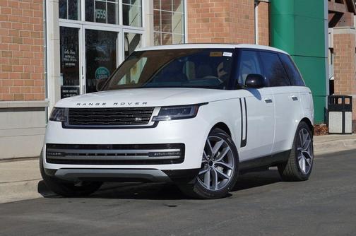2026 Land Rover Range Rover P550e SE