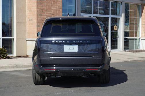 2026 Land Rover Range Rover P400 SE