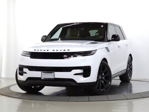 Fuji White 2025 Land Rover Range Rover Sport SE