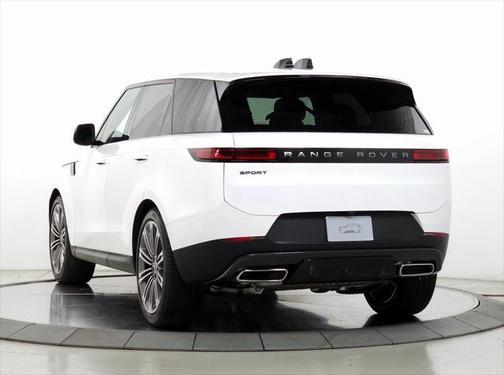 2025 Land Rover Range Rover Sport SE