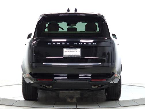 Black 2024 Land Rover Range Rover P530 SE