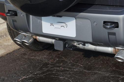 2026 Land Rover Defender 110 V8