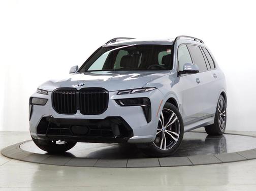 Brooklyn Grey Metallic 2023 BMW X7 xDrive40i