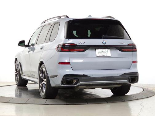 Brooklyn Grey Metallic 2023 BMW X7 xDrive40i