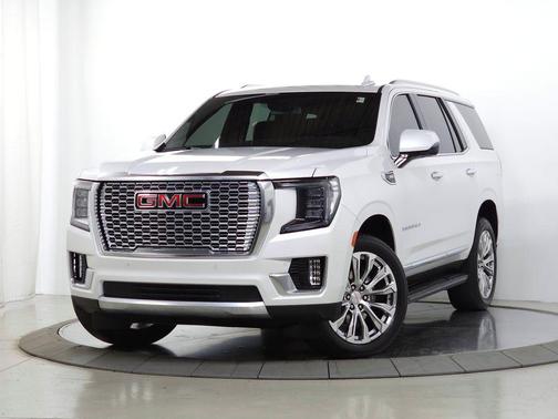 White Frost Tricoat 2024 GMC Yukon Denali