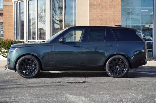 2025 Land Rover Range Rover P530 SE