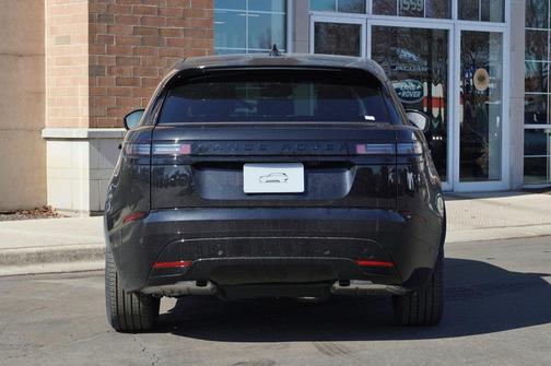2026 Land Rover Range Rover Velar P250 SE R-Dynamic