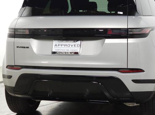 Seoul Pearl Silver Metallic 2026 Land Rover Range Rover Evoque Core S