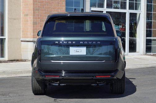 Belgravia Green Metallic 2026 Land Rover Range Rover P530 SE