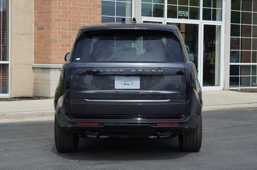 Carpathian Grey Premium Metallic 2026 Land Rover Range Rover P530 SE 7 Seat