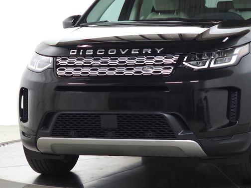 Santorini Black Metallic 2022 Land Rover Discovery Sport S