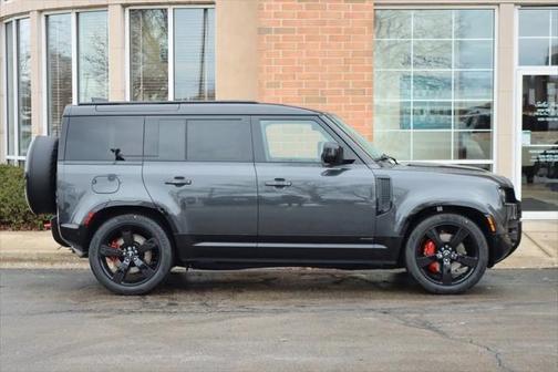 2025 Land Rover Defender 110 P400 X