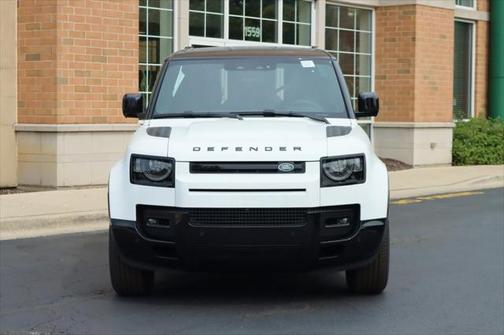 2025 Land Rover Defender 110 P400 X-Dynamic SE