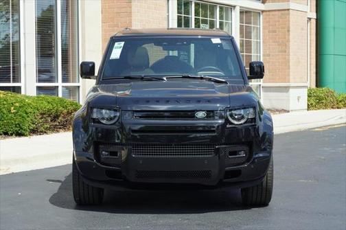 2025 Land Rover Defender 110 P400 X-Dynamic SE