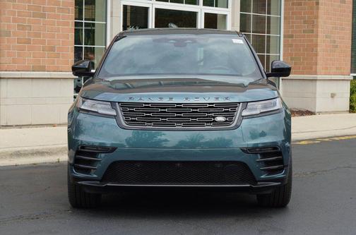 Giola Green Metallic 2026 Land Rover Range Rover Velar P250 SE R-Dynamic