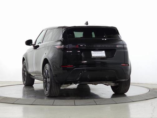 2026 Land Rover Range Rover Evoque Core S