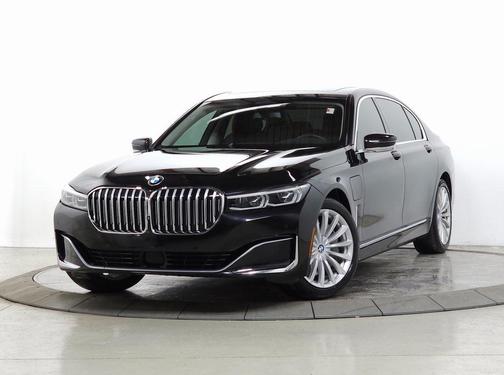 2020 BMW 745e xDrive iPerformance