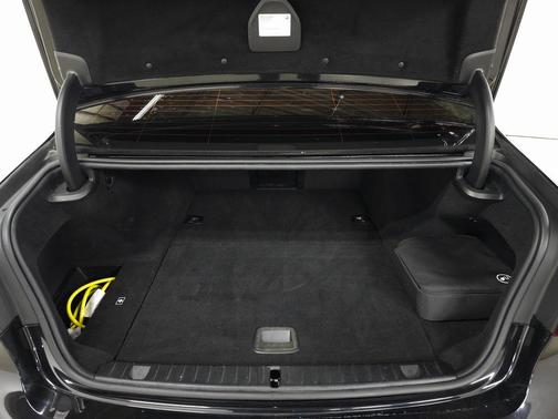 2020 BMW 745e xDrive iPerformance