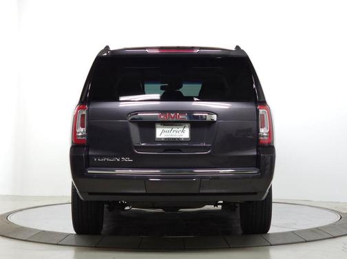 Iridium Metallic 2018 GMC Yukon XL Denali