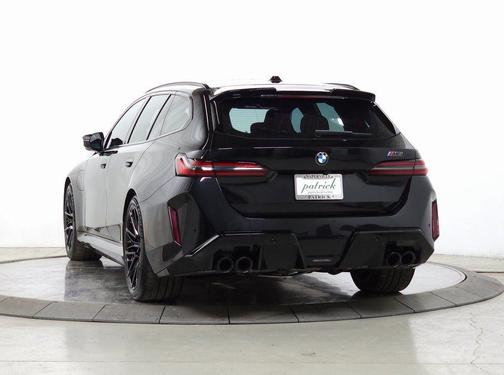 Black Sapphire Metallic 2025 BMW M5 Base