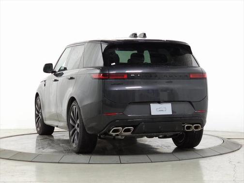 2025 Land Rover Range Rover Sport SE