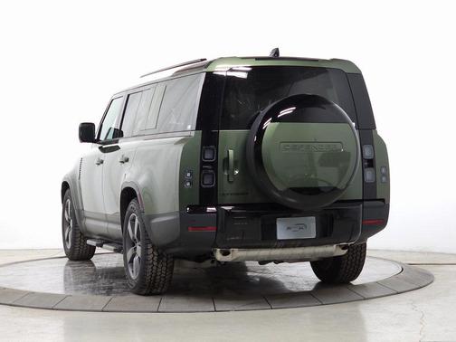 2026 Land Rover Defender P300 S