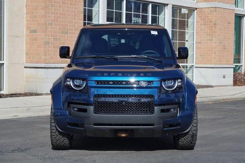 2026 Land Rover Defender P635 OCTA