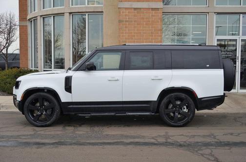 2026 Land Rover Defender P400 X-Dynamic SE