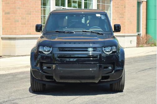 2025 Land Rover Defender 110 P500 X-Dynamic SE