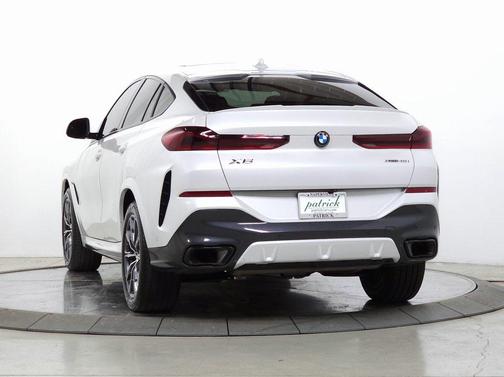 2023 BMW X6 xDrive40i