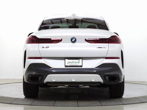2023 BMW X6 xDrive40i