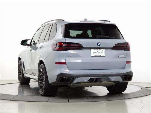 2024 BMW X5 M60i