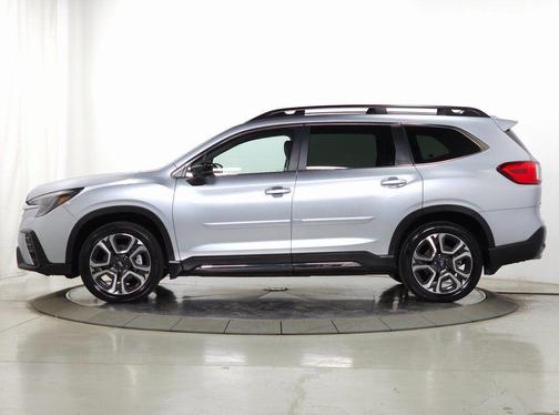 Ice Silver Metallic 2024 Subaru Ascent Limited 8-Passenger
