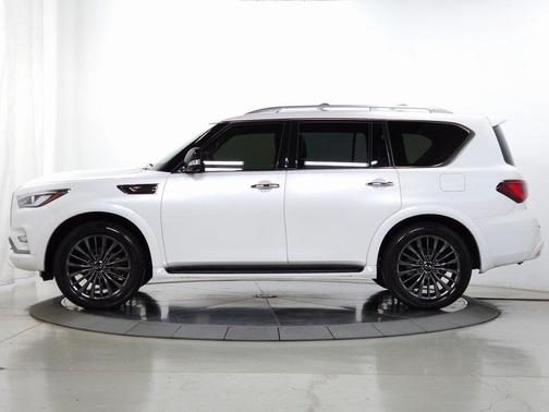 2024 INFINITI QX80 PREMIUM SELECT AWD